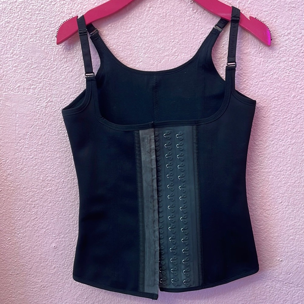 Waist trainer